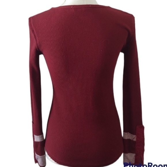 Elodie Casual Burgundy Thermal Waffle Knit Long Sleeve Boho Distressed Cuff top - Picture 4 of 8